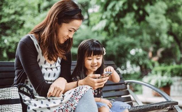 女人在家带娃做什么可以赚钱，安利一个在家做的赚钱项目